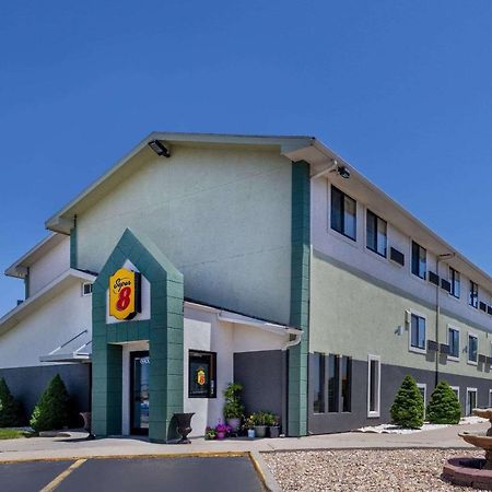 Super 8 By Wyndham Kansas City At Barry Road/Airport Exteriör bild