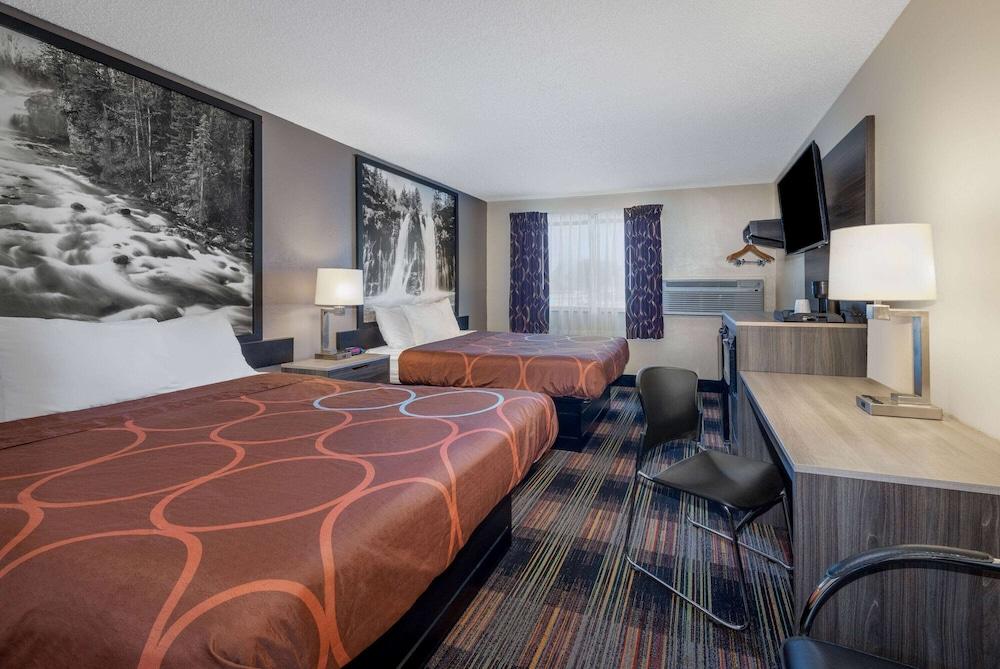 Super 8 By Wyndham Kansas City At Barry Road/Airport Exteriör bild